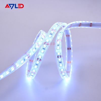 L'éclairage de la bande de LED LED est de 120 LED/m.